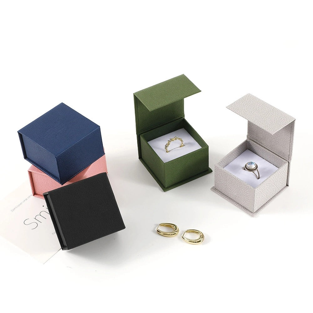 100Pcs Custom Logo Paper Flip Lid Jewelry Ring Boxes Wholesale – Small Magnetic Gift Packaging for Engagement Rings, Wedding Bands & Proposal
