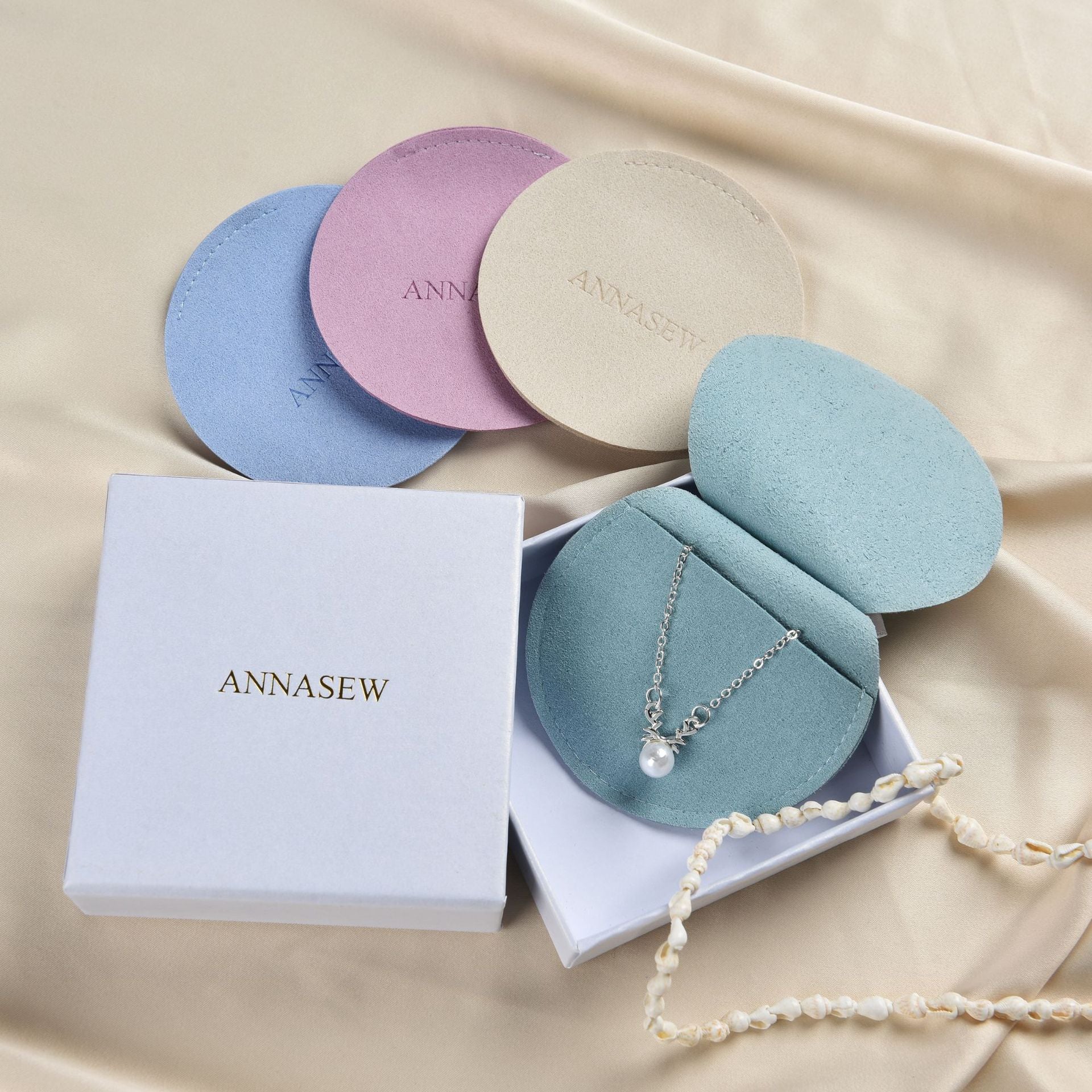 Microfiber Jewelry Packaging