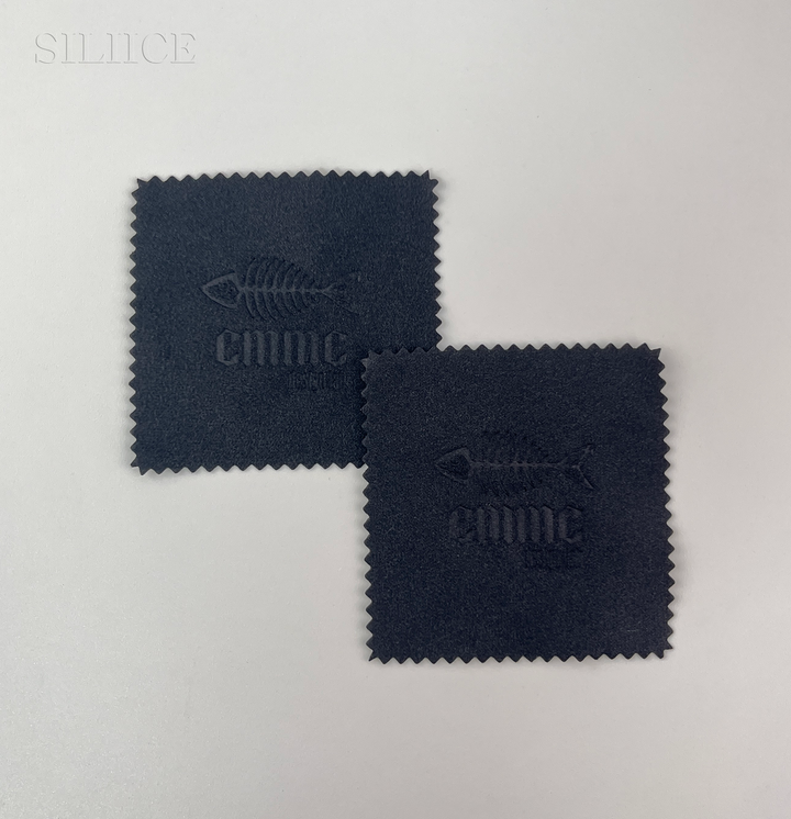 Accessories Wholesale: Microfiber Silver Polishing Cloth for Jewelry Cleaning – 100pcs Custom Logo Cloth for Rings, Necklaces, Earrings & Bracelets