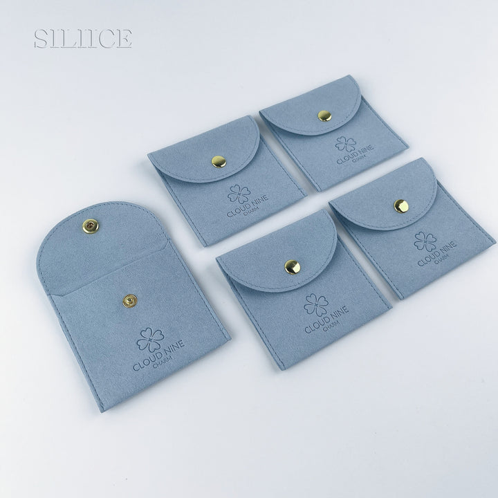 100pcs Custom Logo Debossed Round Top Microfiber Jewelry Pouches with Button Closure – Wholesale Packaging for Rings, Earrings, Bracelets & Gifts