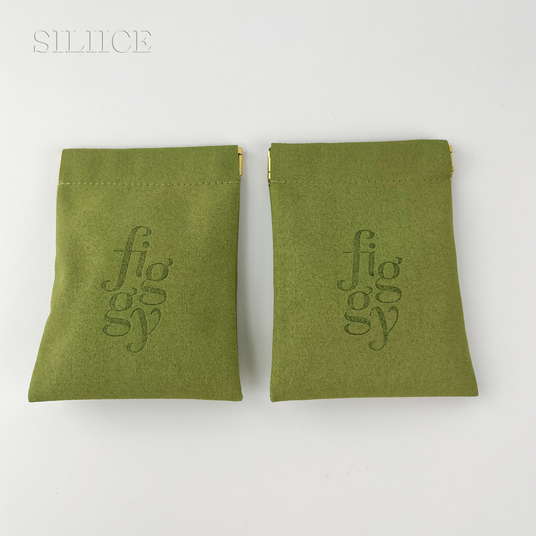 100pcs 9×12cm Luxury Microfiber Spring Frame Jewelry Pouches – Custom Debossed Logo Travel Pouches for Jewelry, Gifts, Retail & Wholesale Packaging