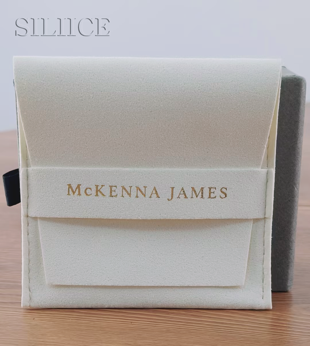 100pcs Custom Microfiber Jewelry Pouch – Envelope-Style with Tuck-In Closure & Custom Logo for Rings, Earrings & Necklaces Wholesale
