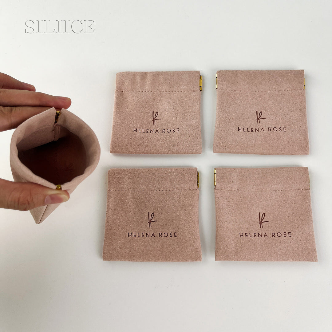 100pcs 9×12cm Luxury Microfiber Spring Frame Jewelry Pouches – Custom Debossed Logo Travel Pouches for Jewelry, Gifts, Retail & Wholesale Packaging