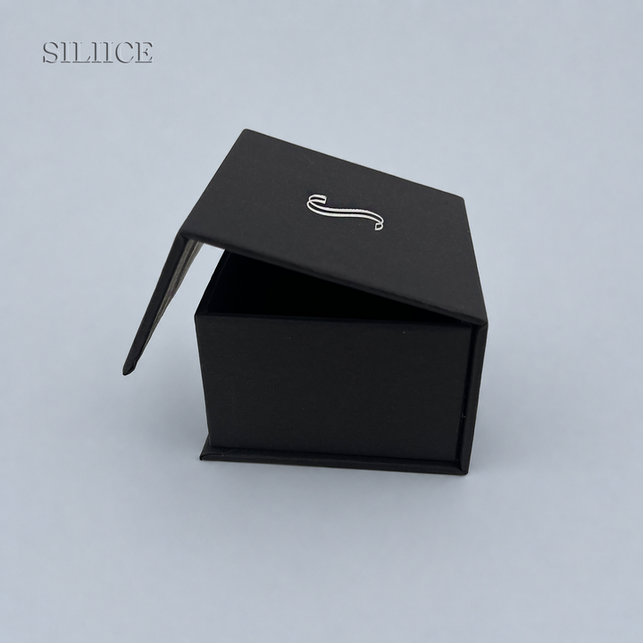 100Pcs Custom Logo Paper Flip Lid Jewelry Ring Boxes Wholesale – Small Magnetic Gift Packaging for Engagement Rings, Wedding Bands & Proposal