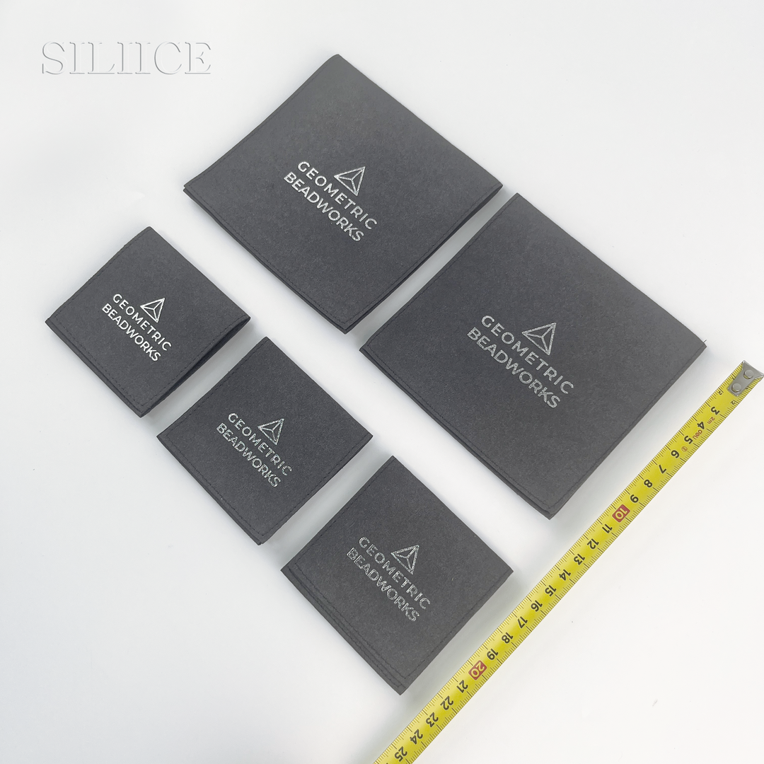 100pcs Luxury Microfiber Envelope-Style Flap Pouches with Custom Debossed Logo 3.15×3.15" – Wholesale for Bracelets, Necklaces, Earrings & Rings