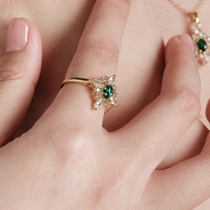 Siliice Jewelry - Emerald Series  Ring - Green Lab-grown Gemstones Ring For Women