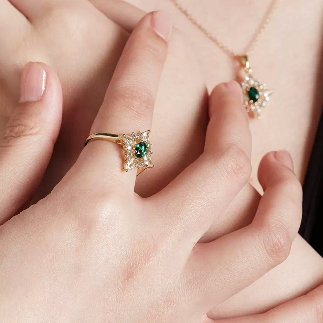 Siliice Jewelry - Emerald Series  Ring - Green Lab-grown Gemstones Ring For Women