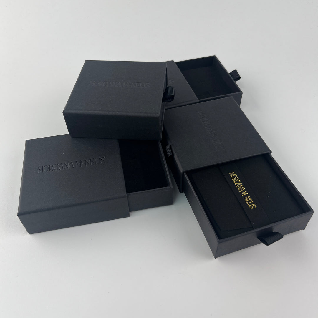 100pcs Custom Sliding Paper Drawer Jewelry Boxes – Debossed Logo, Perfect for Necklaces, Earrings, Bracelets & Rings, 3.54×3.54 in / 9×9 cm