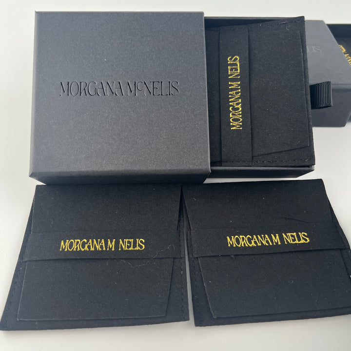 100pcs Custom Sliding Paper Drawer Jewelry Boxes – Debossed Logo, Perfect for Necklaces, Earrings, Bracelets & Rings, 3.54×3.54 in / 9×9 cm