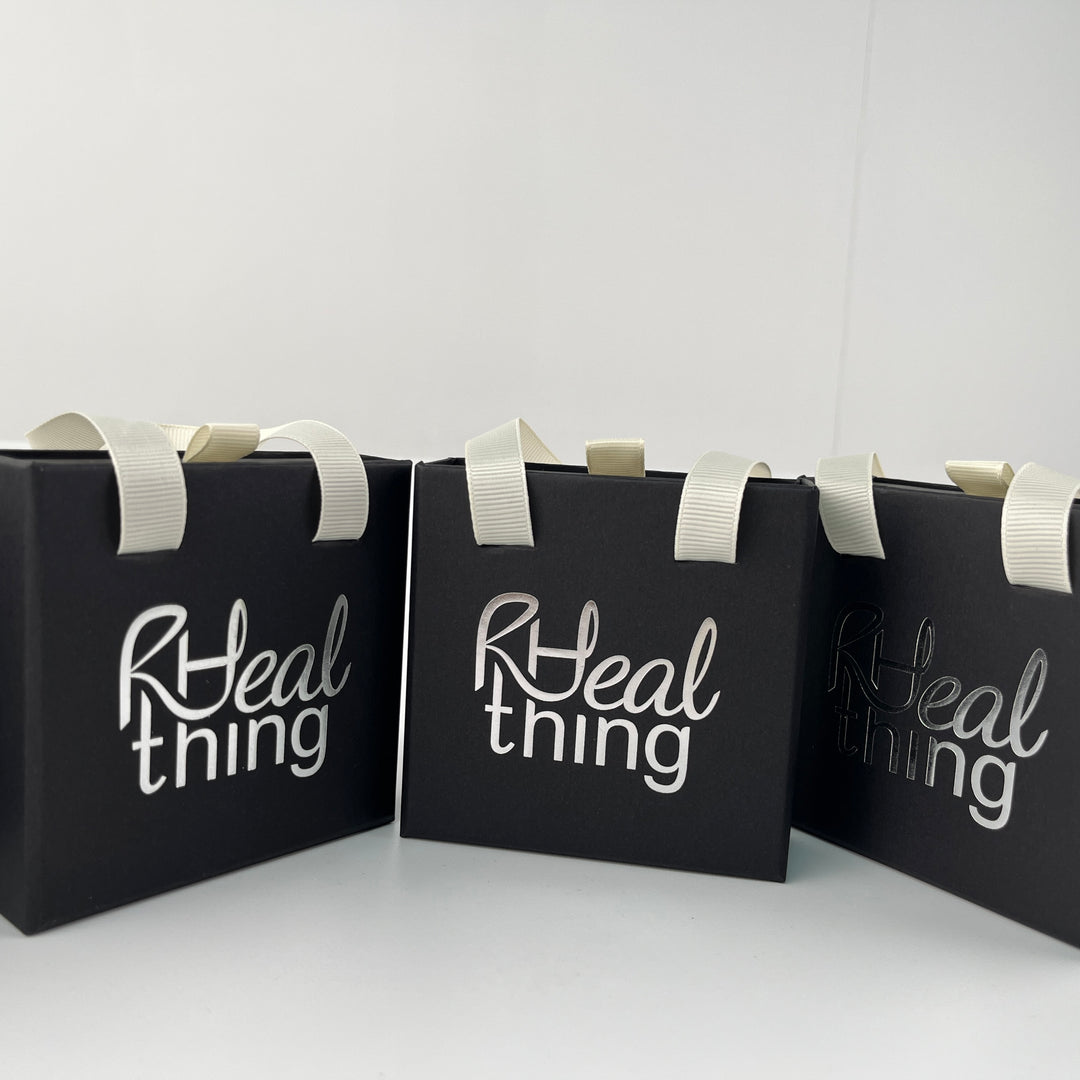 100pcs Custom Sliding Paper Drawer Jewelry Boxes with Ribbon Handle – Wholesale Handheld Jewelry Box, 3.54×3.54 in