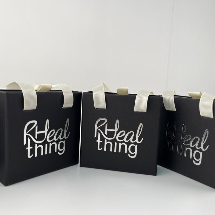 100pcs Custom Sliding Paper Drawer Jewelry Boxes with Ribbon Handle – Wholesale Handheld Jewelry Box, 3.54×3.54 in