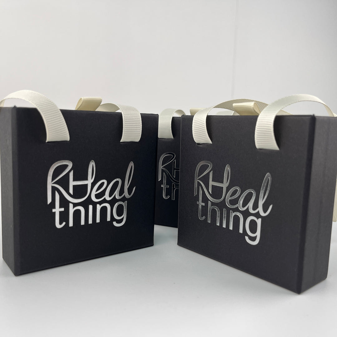 100pcs Custom Sliding Paper Drawer Jewelry Boxes with Ribbon Handle – Wholesale Handheld Jewelry Box, 3.54×3.54 in