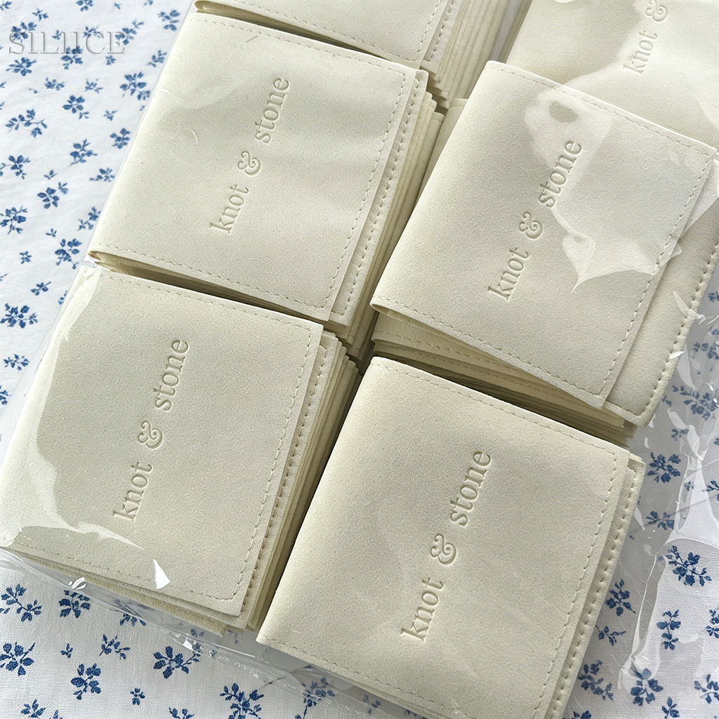 100pcs Luxury Microfiber Envelope-Style Flap Pouches with Custom Debossed Logo 3.15×3.15" – Wholesale for Bracelets, Necklaces, Earrings & Rings
