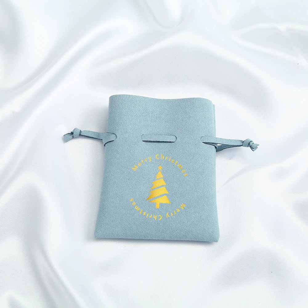 100pcs Wholesale Christmas Special Edition Microfiber Drawstring Jewelry Pouches – Holiday Gift with Gold-Foil Christmas Design