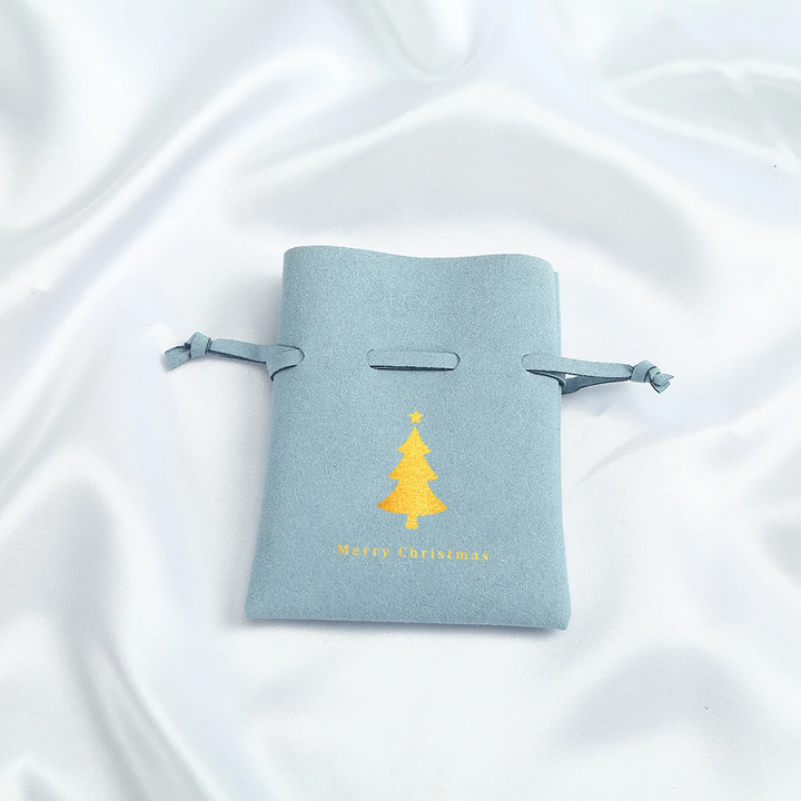 100pcs Wholesale Christmas Special Edition Microfiber Drawstring Jewelry Pouches – Holiday Gift with Gold-Foil Christmas Design