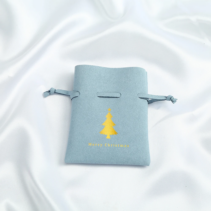 100pcs Wholesale Christmas Special Edition Microfiber Drawstring Jewelry Pouches – Holiday Gift with Gold-Foil Christmas Design