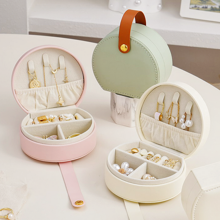100pcs Custom Logo PU Leather Round-Top Jewelry Travel Case – Mini Case with Snap Handle for Earrings, Rings & Necklaces