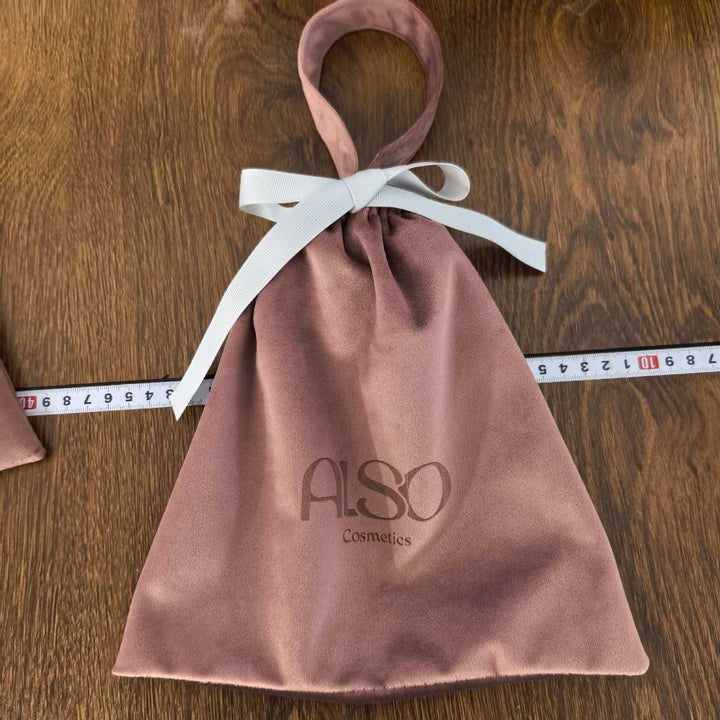 100pcs Custom Logo Velvet Drawstring Pouches with Long Handle – Handheld Gift Bags for Jewelry, Gifts, Cosmetics & Boutique Packaging