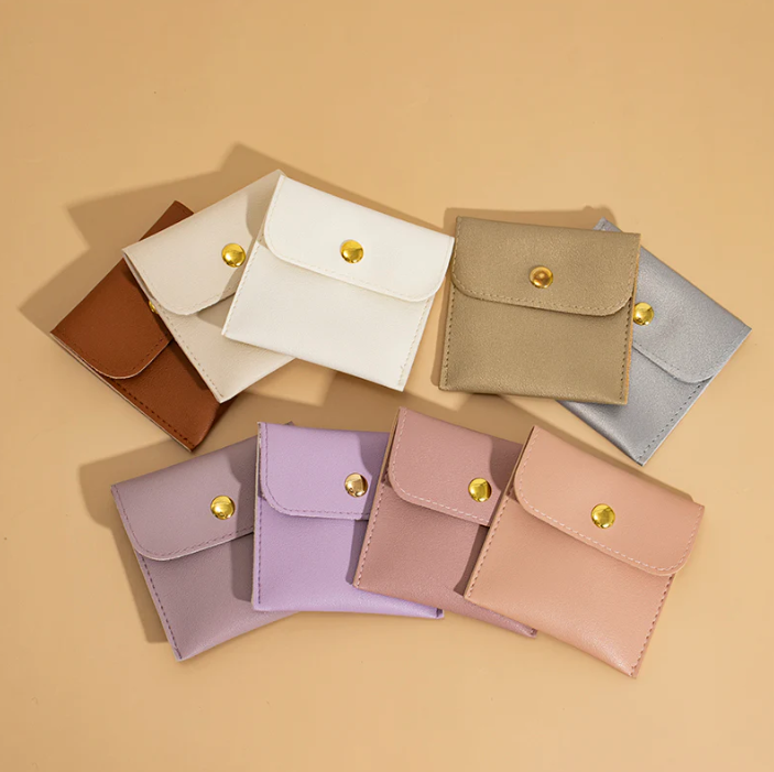 100pcs Wholesale Custom Faux Leather Jewelry Pouches – PU Gift Bags with Snap Button & Logo for Rings, Earrings & Necklaces