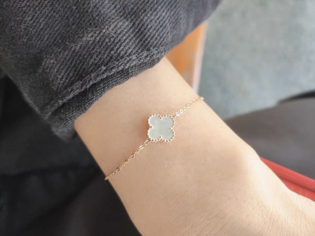 6MM Clover Agate Bracelet - 14K Solid Gold