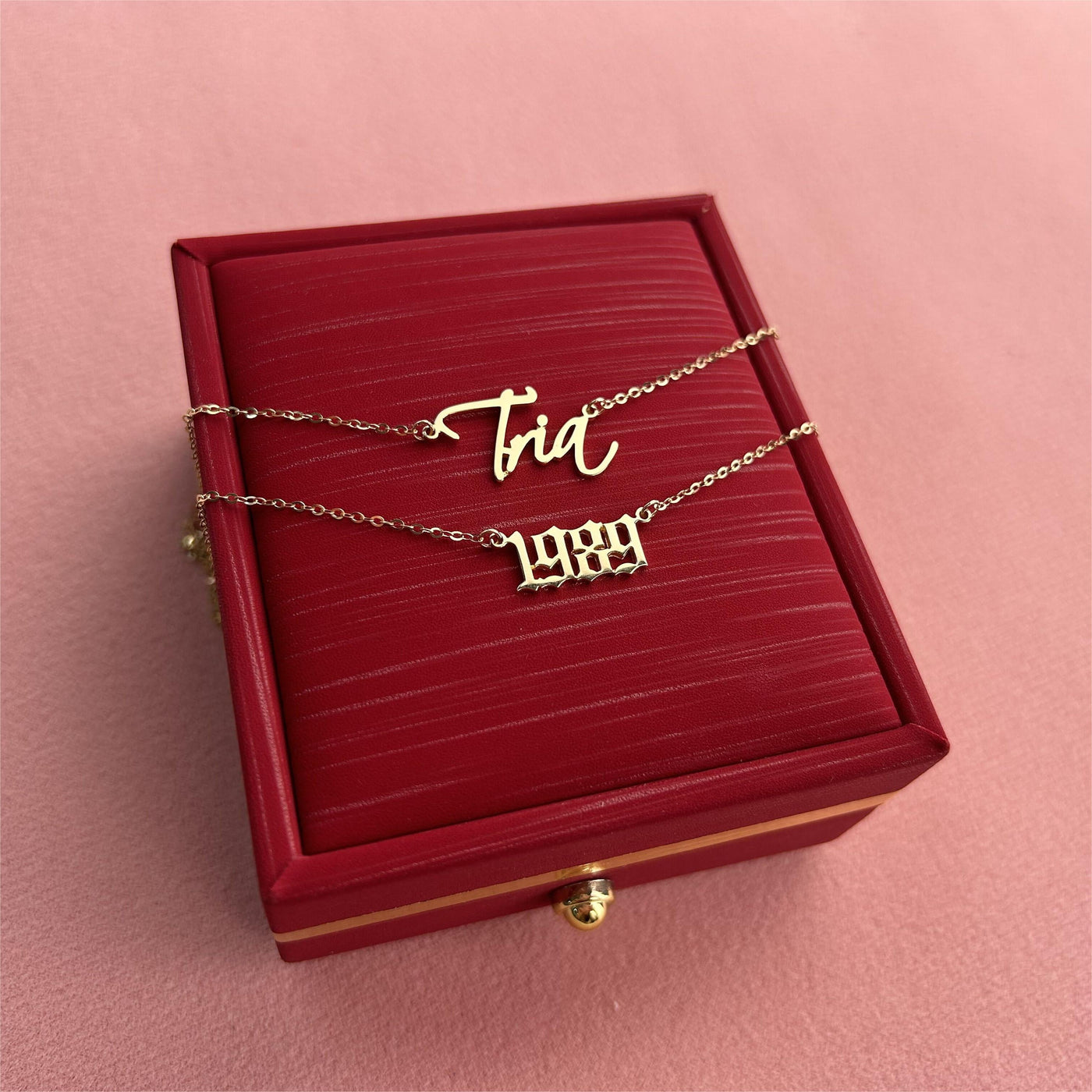 Custom Name Necklace With Butterfly - Solid 14K | 18K Gold