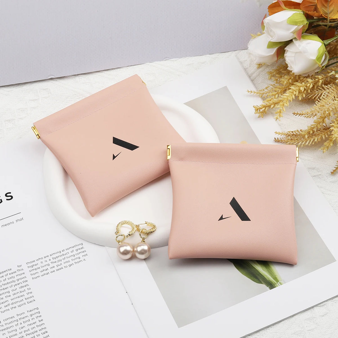 100pcs Wholesale Custom Logo PU Leather Magnetic Jewelry Pouches – Silk Screen Printing Gift & Boutique Packaging