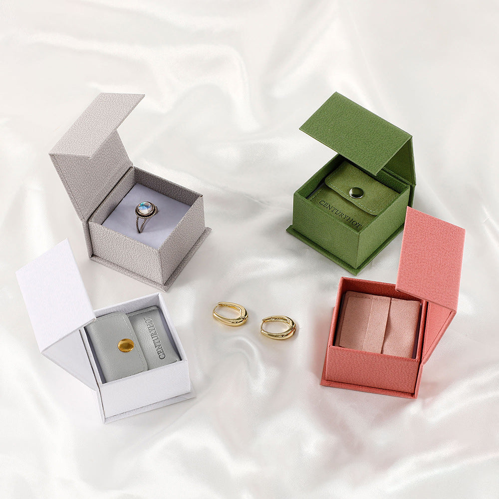 100Pcs Custom Logo Paper Flip Lid Jewelry Ring Boxes Wholesale – Small Magnetic Gift Packaging for Engagement Rings, Wedding Bands & Proposal