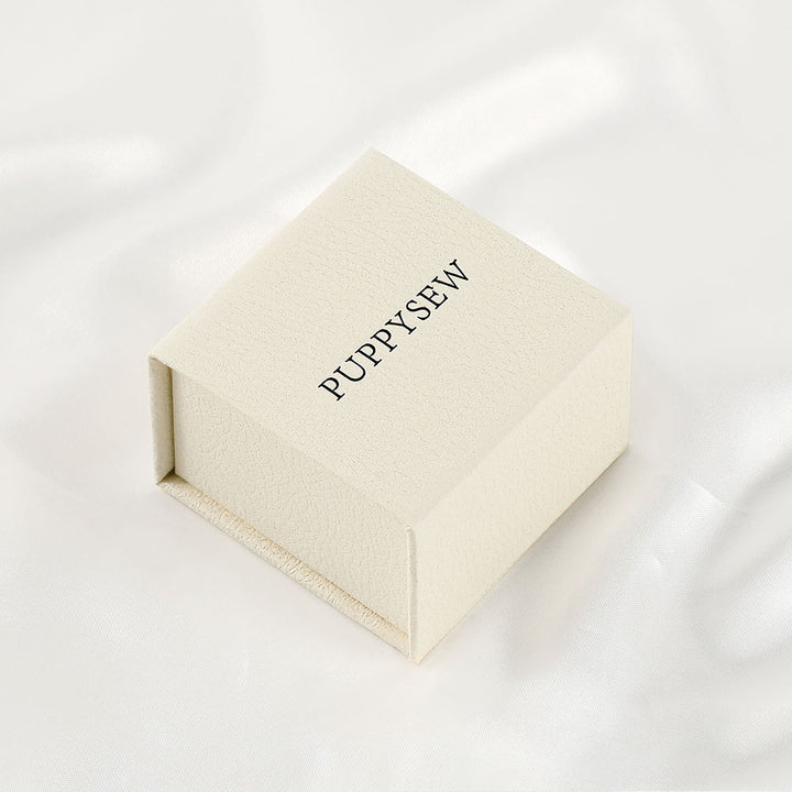 100Pcs Custom Logo Paper Flip Lid Jewelry Ring Boxes Wholesale – Small Magnetic Gift Packaging for Engagement Rings, Wedding Bands & Proposal